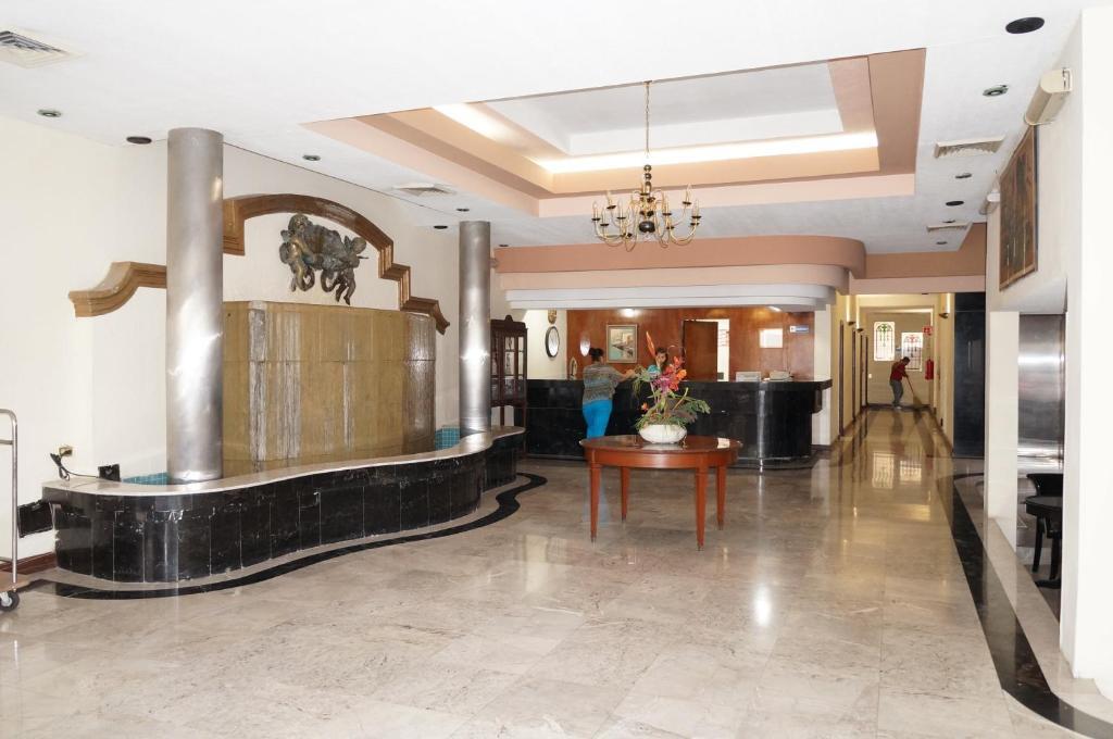 Guidi Hotel ลินาเรส ภายนอก รูปภาพ
